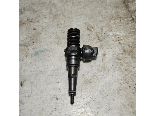 Vstřikovač 07Z130073FX   Volkswagen Transporter - Caravelle T5  pro naftový motor 2.5  