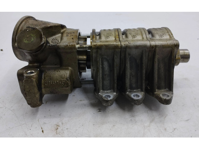 Масляный насос 2186436, 2186430 Maserati Quattroporte
