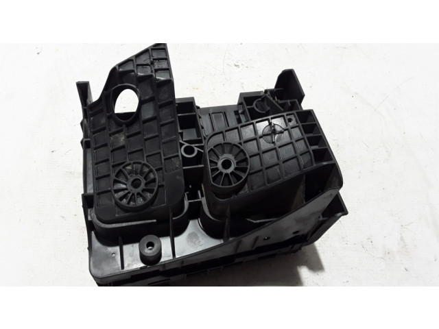 Блок предохранителей 1K0937629A   Volkswagen Caddy    