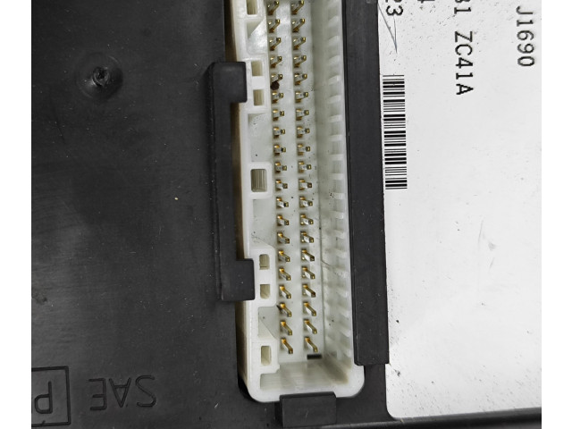 Блок комфорта 284B1ZC43A, 284B0ZC43A Nissan Titan