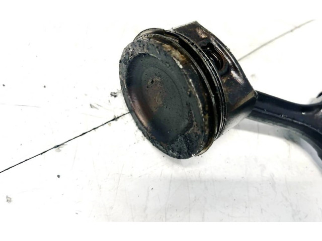 Píst Volkswagen Polo III 6N 6N2 6NF