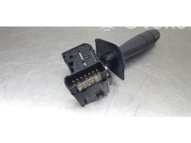 Включатель скорости стеклоочистителей 8200792584, 01057666 Dacia Sandero