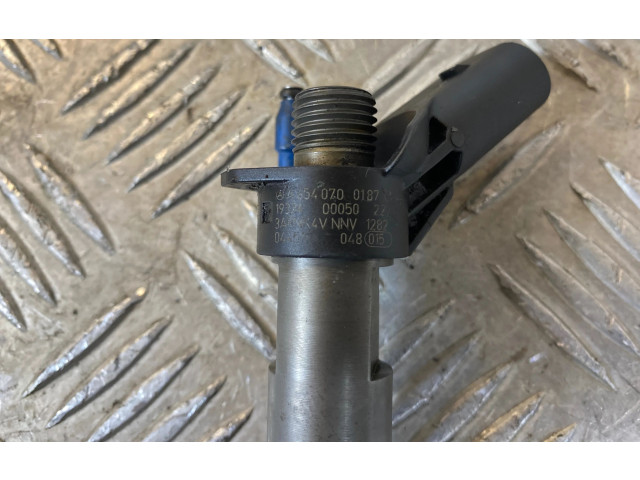 Vstřikovač A6540700187, 0445117048   Mercedes-Benz C W205    654916 