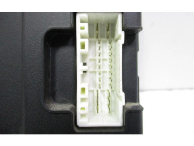 Блок комфорта 954001W542 KIA Rio