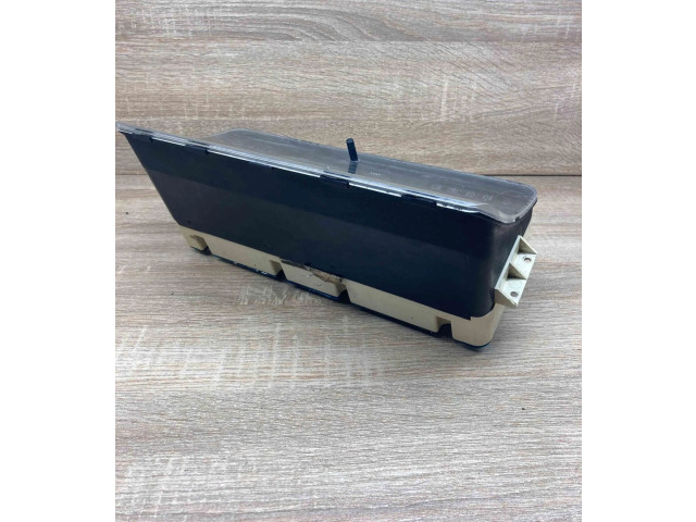 Přístrojová deska Volvo 460 1990 466857