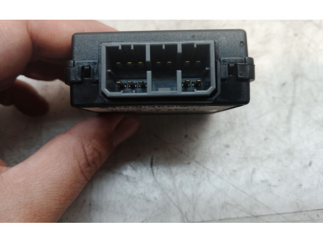 Блок управления 52010563D, 52010563D Mazda 626