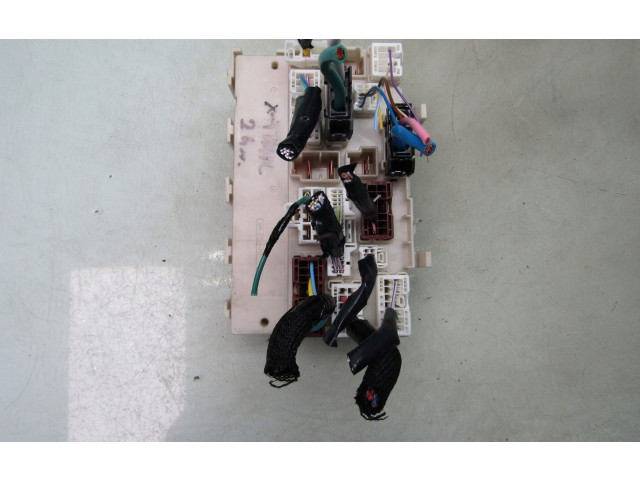 Блок предохранителей  243506RA1B   Nissan X-Trail T33    