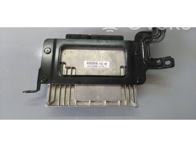 Блок управления двигателем ECU