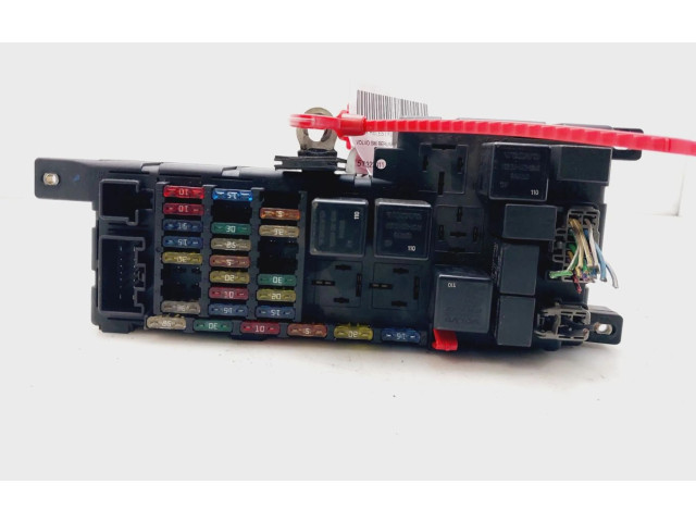 Блок предохранителей 518322011 Volvo S80