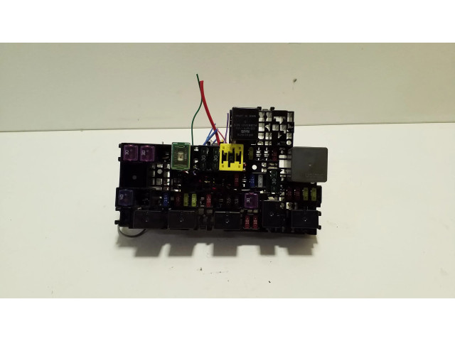 Блок предохранителей    Mitsubishi Outlander    