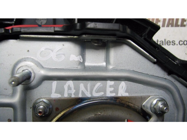 Подушка безопасности водителя MR955737 Mitsubishi Lancer