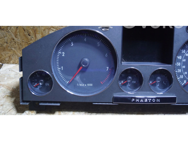 Панель приборов 3D0920981B Volkswagen Phaeton