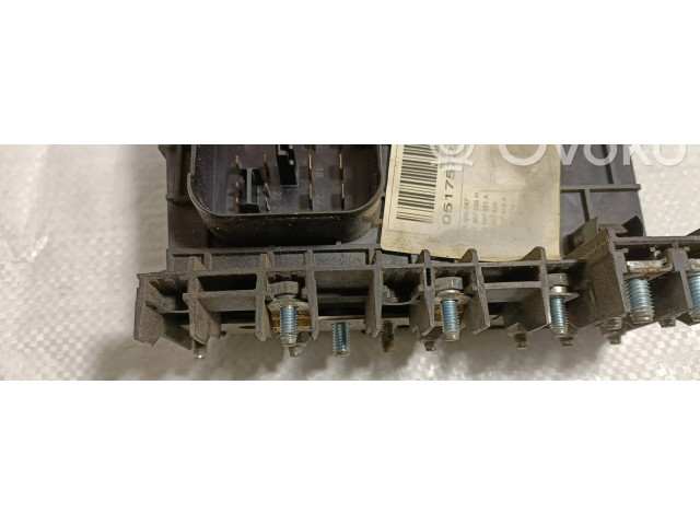 Pojistková skříňka 1K0937124K Volkswagen Caddy 2005