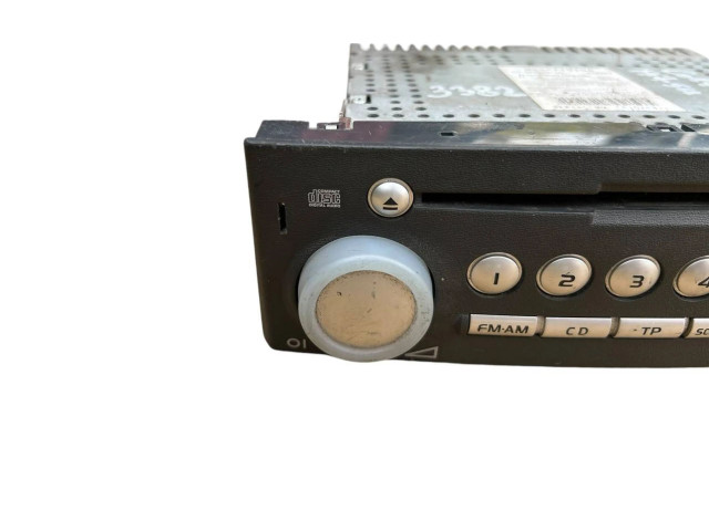 Радио/ проигрыватель CD/DVD / навигация MR587702HA Mitsubishi Colt