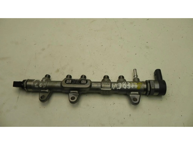 Vstřikovací lišta 8514154, VD8377 BMW 2 F46