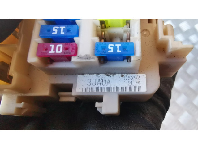   Pojistková skříňka 3JA0A, 2L24   Nissan Pathfinder R52 2016