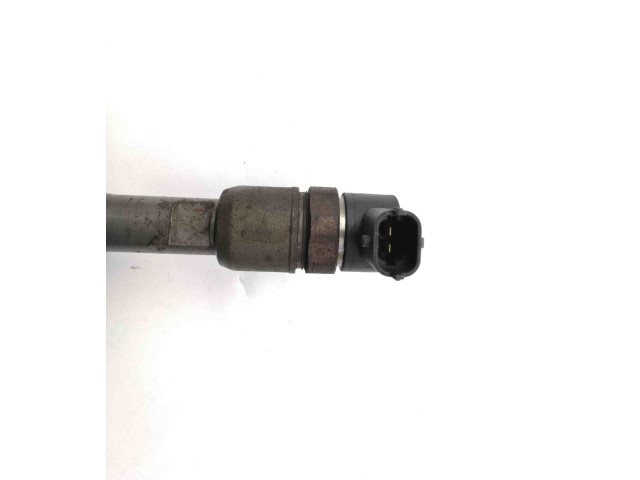 Vstřikovač 338002A400 Hyundai i30