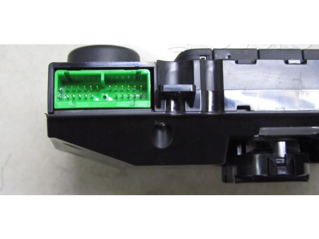 Блок управления климат-контролем 31324828   Volvo V60