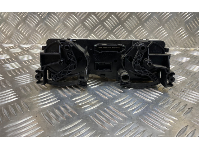 Блок управления климат-контролем 69660051, 69667301 Mitsubishi Colt CZ3