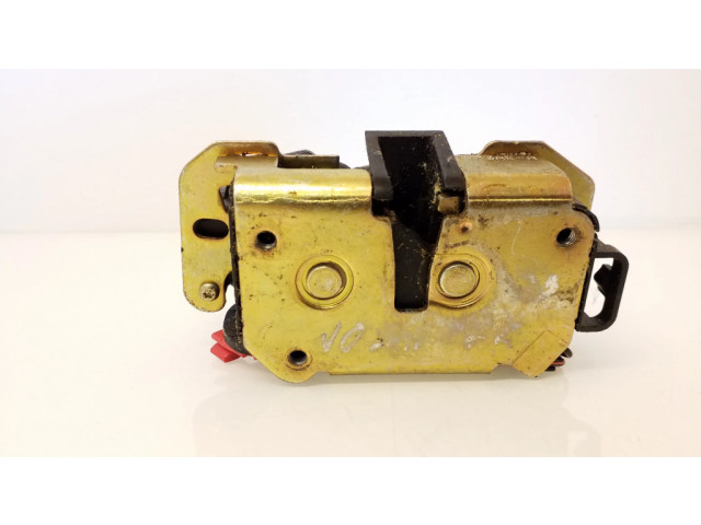 Zámek zadních dveří 673AEA Chrysler Voyager 2003