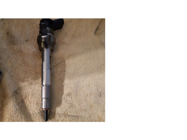 Vstřikovač 0445111009 BMW 5 G30 G31 pro naftový motor 2.0