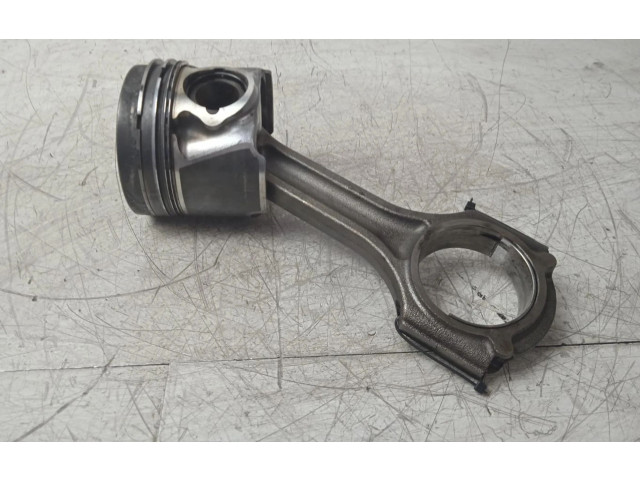  Поршень    KIA Ceed  