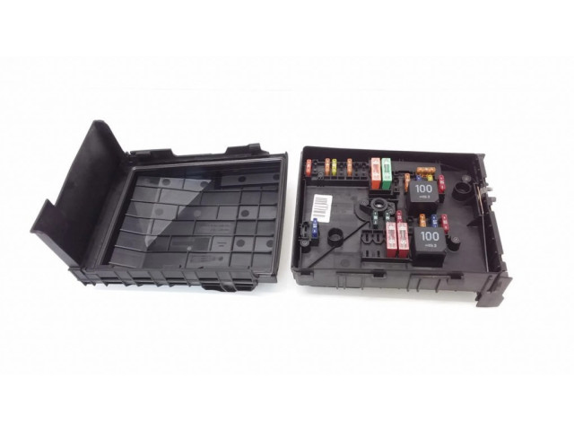 Блок предохранителей 1K0937125D Audi A3 S3 A3 Sportback 8P
