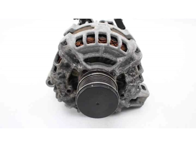 Генератор 125811005, 30659131 Volvo S60