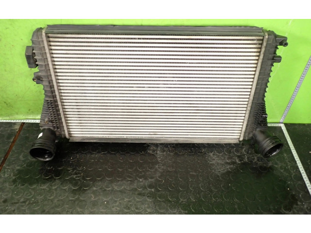 Интеркулер 1K0145803L Skoda Octavia Mk2 (1Z)