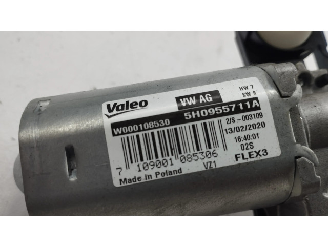 Моторчик заднего дворника 5H0955711A    Volkswagen Golf VIII