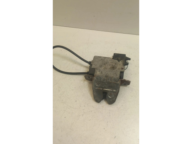 Zámek zadních dveří A2037400135, 2037400135 Mercedes-Benz C W203 2005