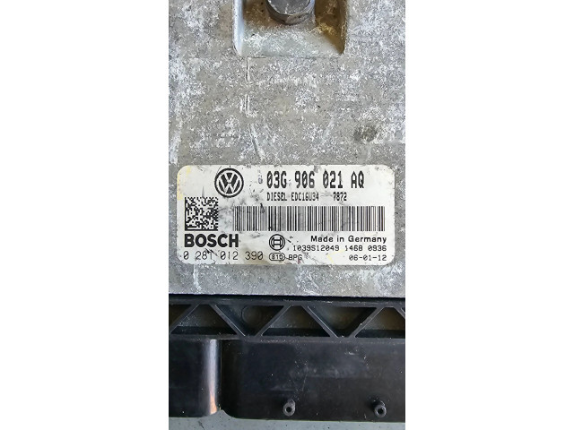Řídící jednotka 03G906021AQ, 1039S12049 Volkswagen Caddy 2006