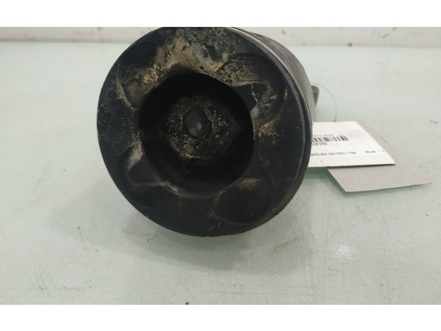 Píst 8487E BMW 1 E81 E87 pro naftový motor 2.0 M47N204D4