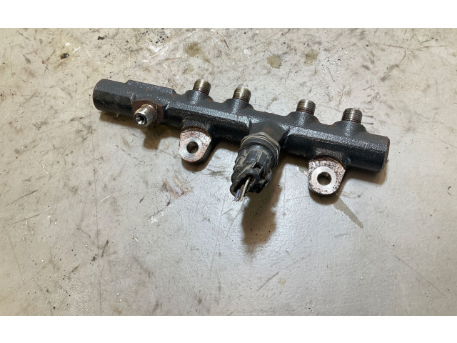 Магистральная трубка топлива