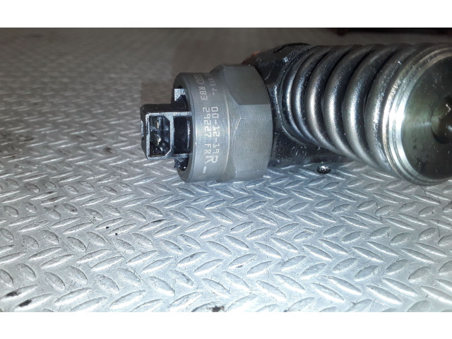 Vstřikovač 0414720015, 038130073J Volkswagen Sharan AUY