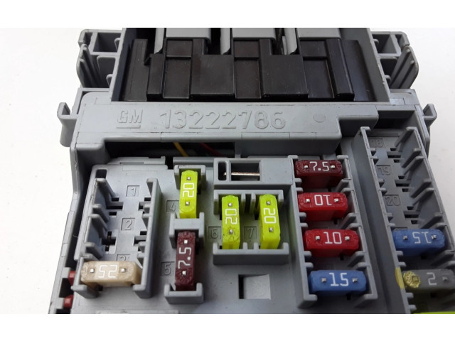 Блок предохранителей 96889385, 15282307413   Chevrolet Orlando    