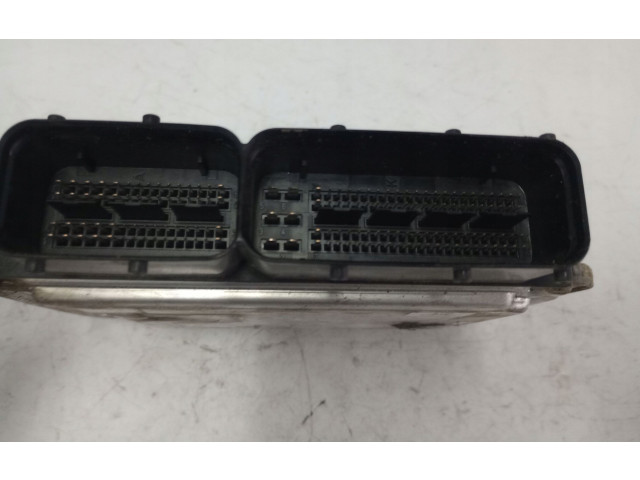 Блок управления двигателя 03G906021RH, 0281014136 Skoda Octavia Mk2 (1Z)