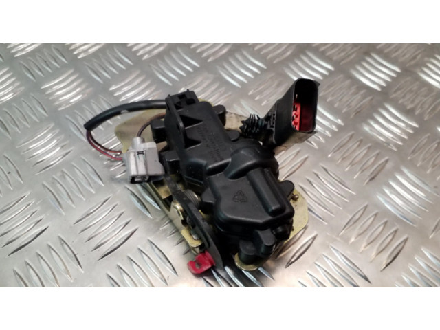 Zámek zadních dveří 673AEA Chrysler Voyager 2006