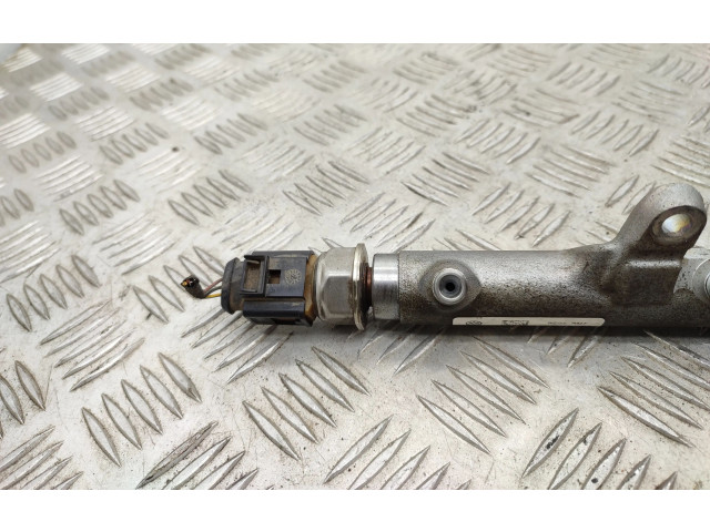 Vstřikovací lišta 03L130089B, 03L906054A Volkswagen Caddy CAYD