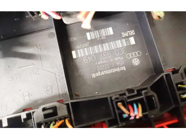 Блок предохранителей 3c0937049ah Skoda Octavia Mk2 (1Z)