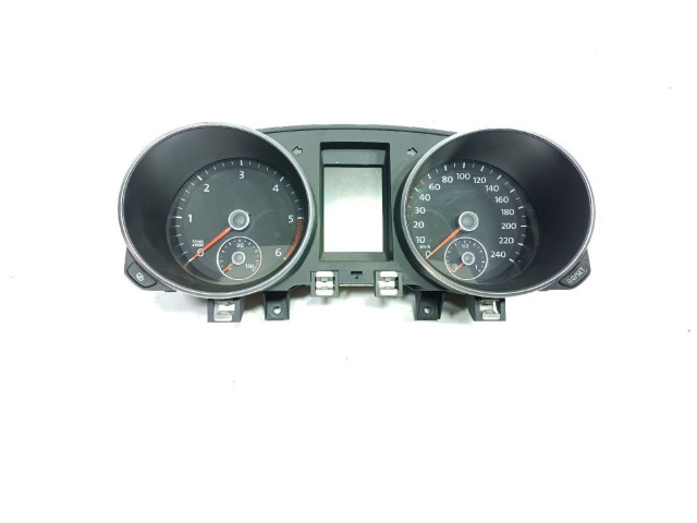 Панель приборов 5K0920870G Volkswagen Golf VI