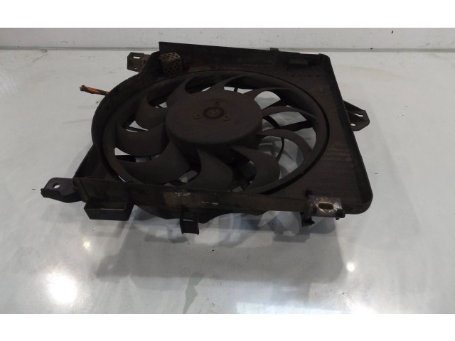 Электрический вентилятор радиаторов Opel Astra H 2004