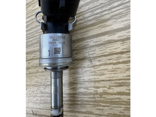 Vstřikovač 16611AB06A Subaru Outback (BT)