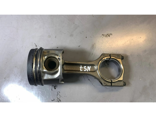 Píst 11248508023, 11257805329 BMW 7 F01 F02 F03 F04 pro naftový motor 3.0 N57 N57D30