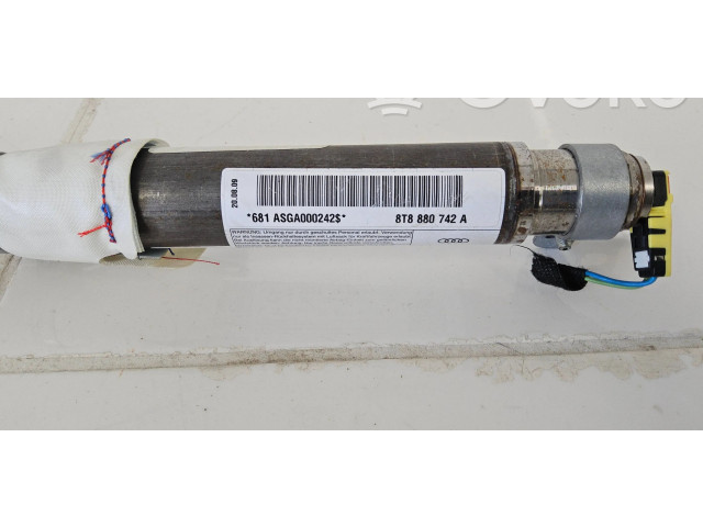 Боковая подушка безопасности 8T8880742A, 681AAGA000242S Audi A5 8T 8F