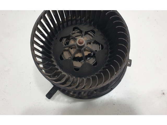Вентилятор печки 1K1820015F Skoda Octavia Mk2 (1Z)