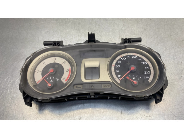 Панель приборов 8200582709, 2RPF10A855A   Renault Clio III       