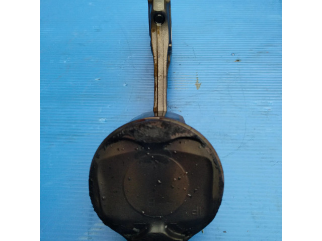 Píst Toyota Auris E180 pro benzínový motor 1.6