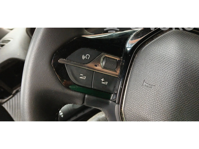 Руль    Peugeot 2008 II