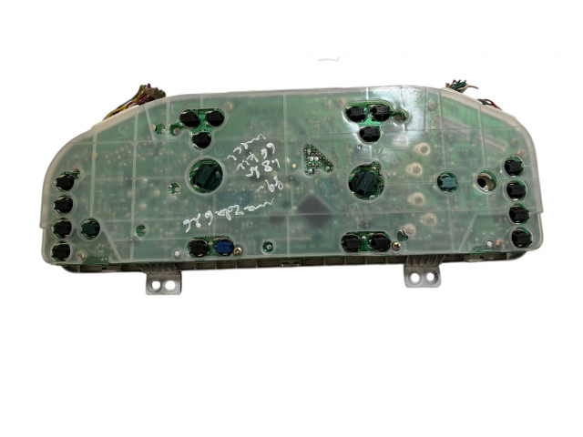 Панель приборов Mazda 626